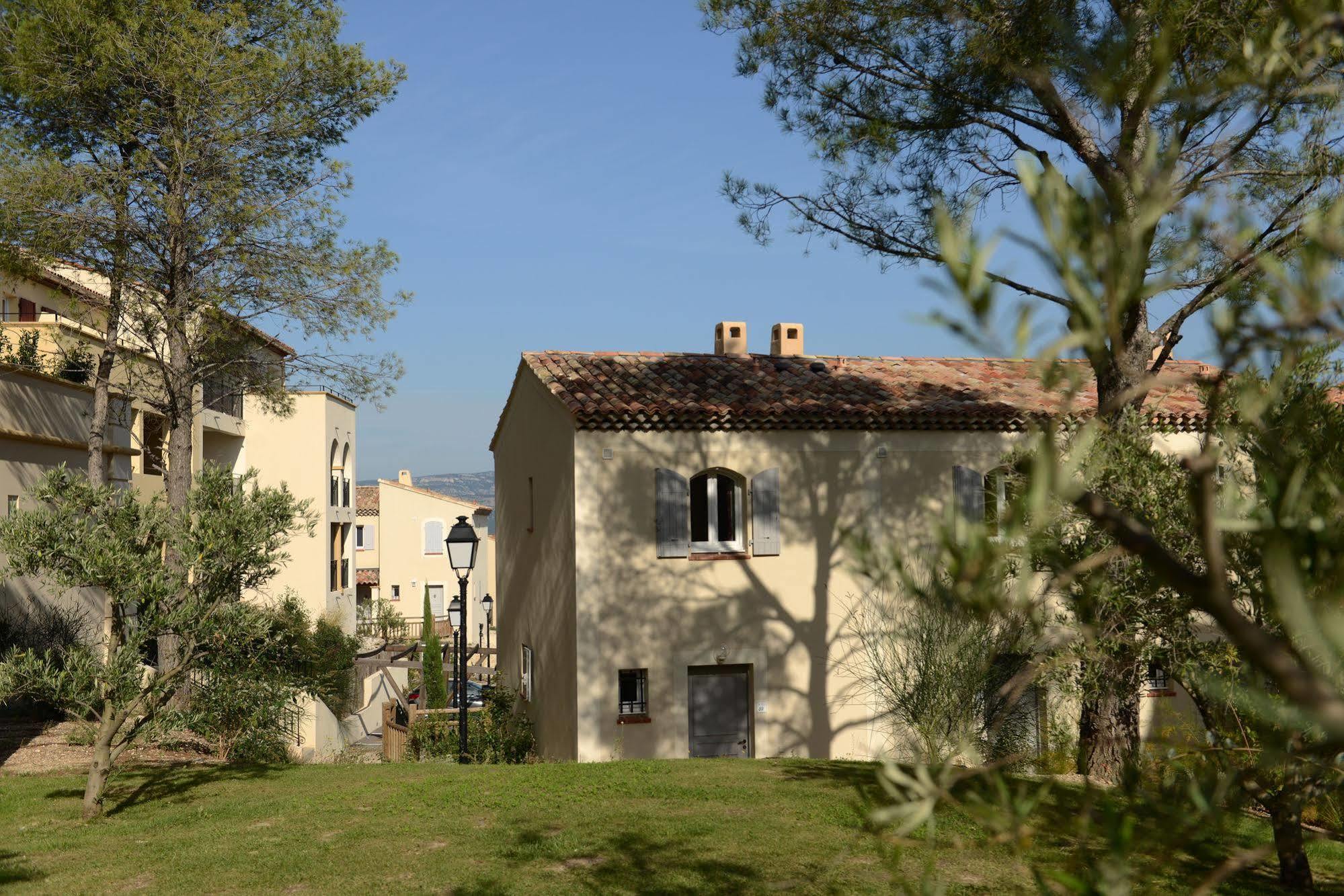 Residence Pierre & Vacances Les Coteaux De Pont-Royal Mallemort Exterior foto